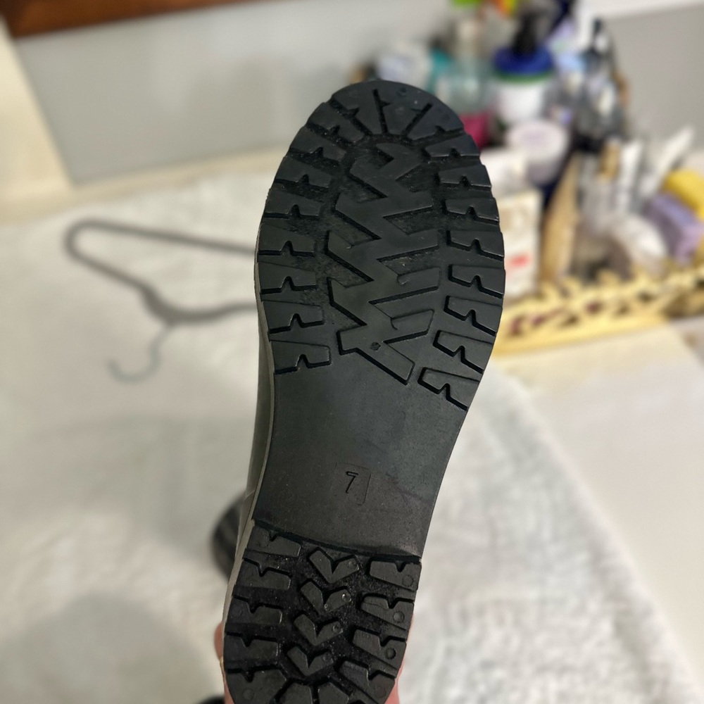 Magellan raining boots size 7 - Picture 7 of 10